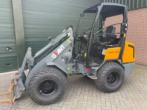 Giant V452T HD 452